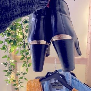 Size 8 1/2 Michael Kors ankle boots